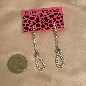 NWT Betsey Johnson white crystal formal dangle earrings.